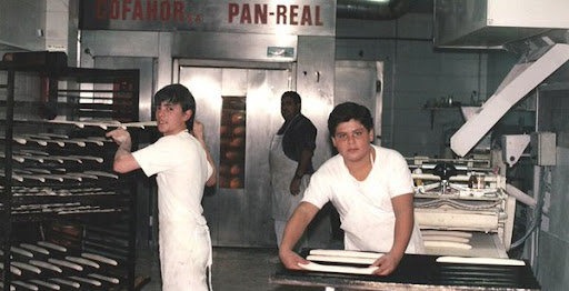 hermanos pan real